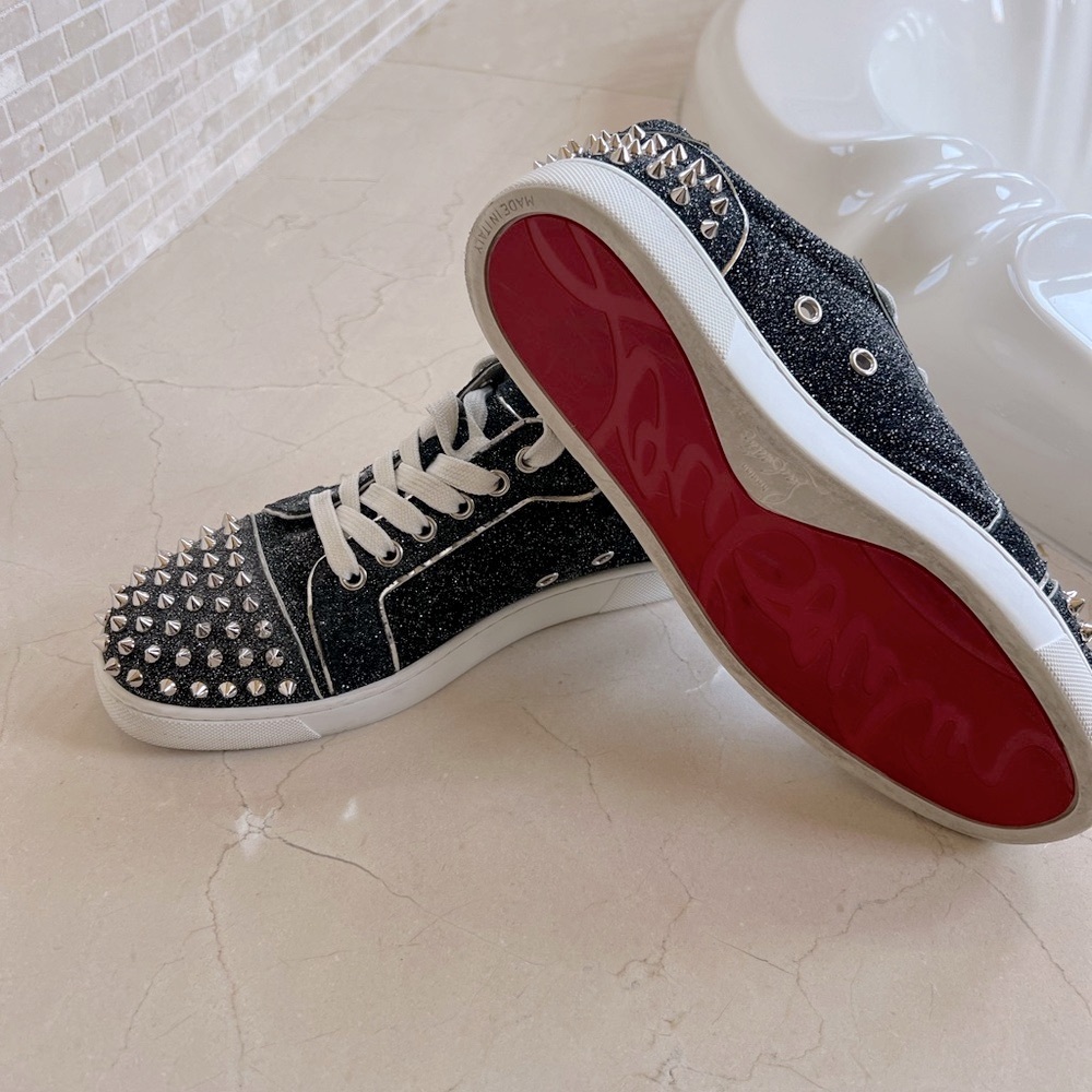 Christian Louboutin Vieira 2 Flat Spikes
Black Crosta Lace Low Top Sneaker